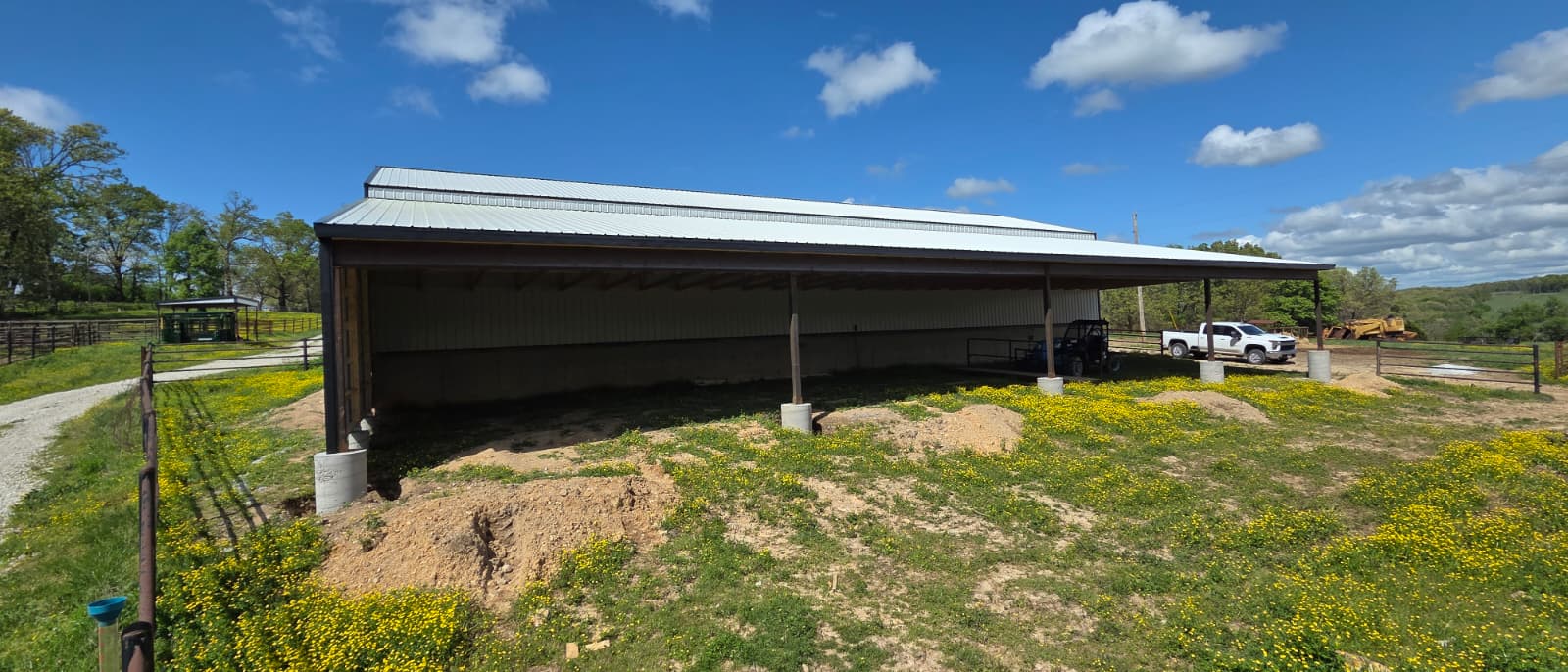 Oakmont finished black barndominium exterior